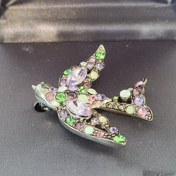 Dillards Multicolor Bird Brooch Pin Rhinestone New in Box - Picture 2 of 7